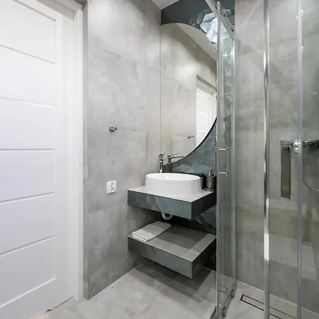 Sunhouses - Nad Morzem * ダルウォボ