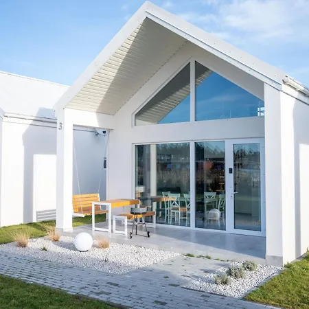 ロッジ Sunhouses - Nad Morzem *