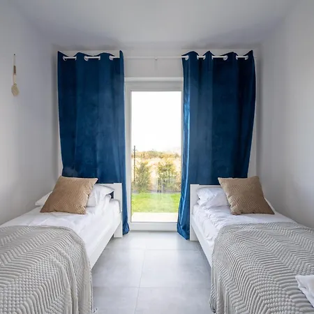 Sunhouses - Nad Morzem