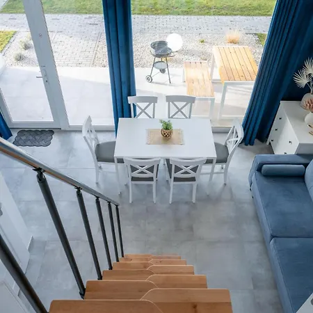 Sunhouses - Nad Morzem ダルウォボ